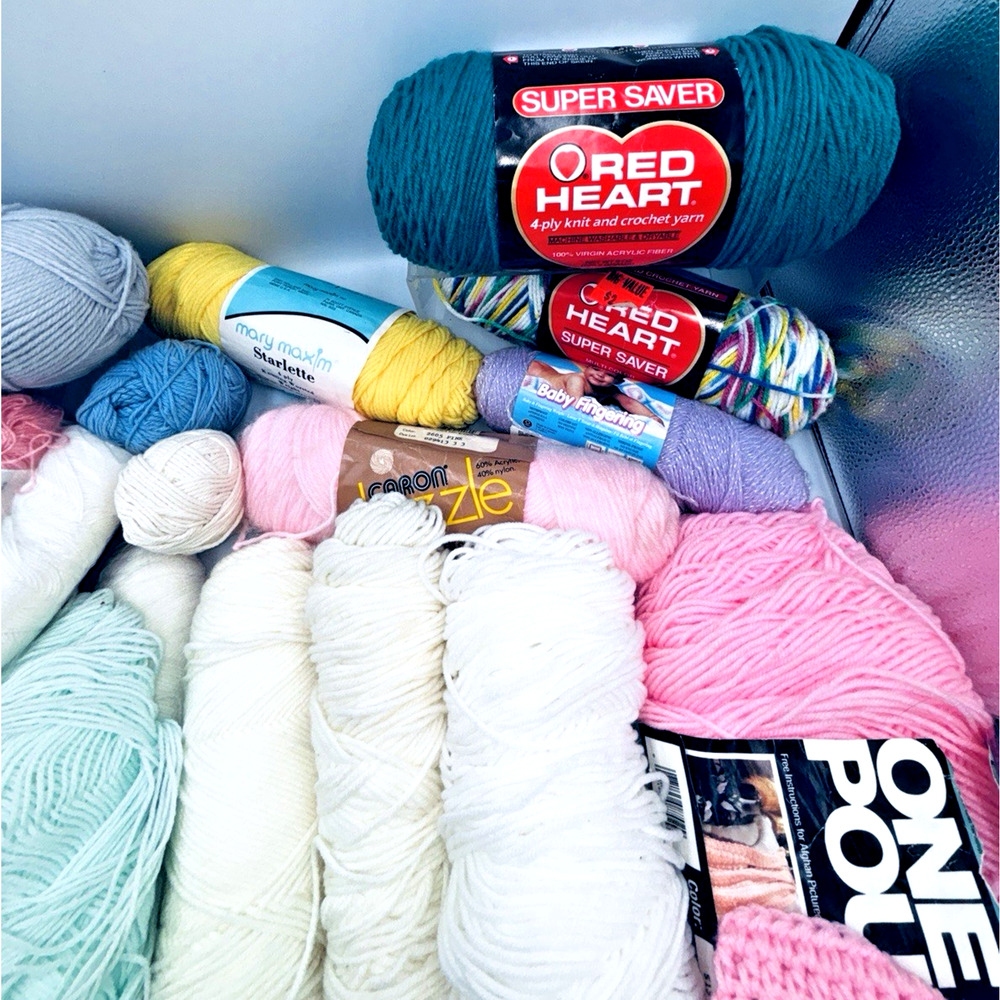 21 Misc Brands Yarn White/Cream Green Pink Blue Mutli Mixed Lot New Partial Lot - Picture 3 of 8